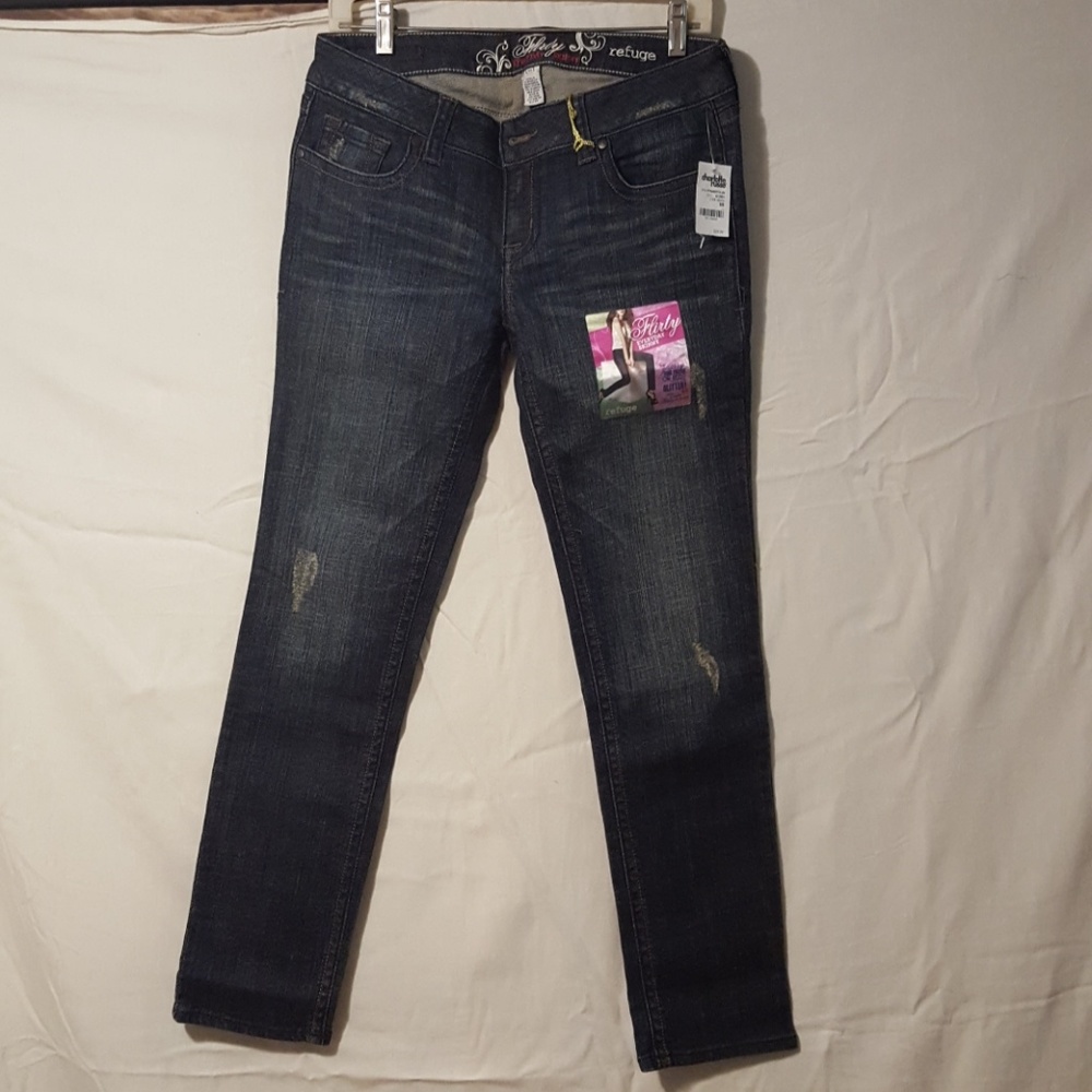 NWT Refuge jeans size 8 s